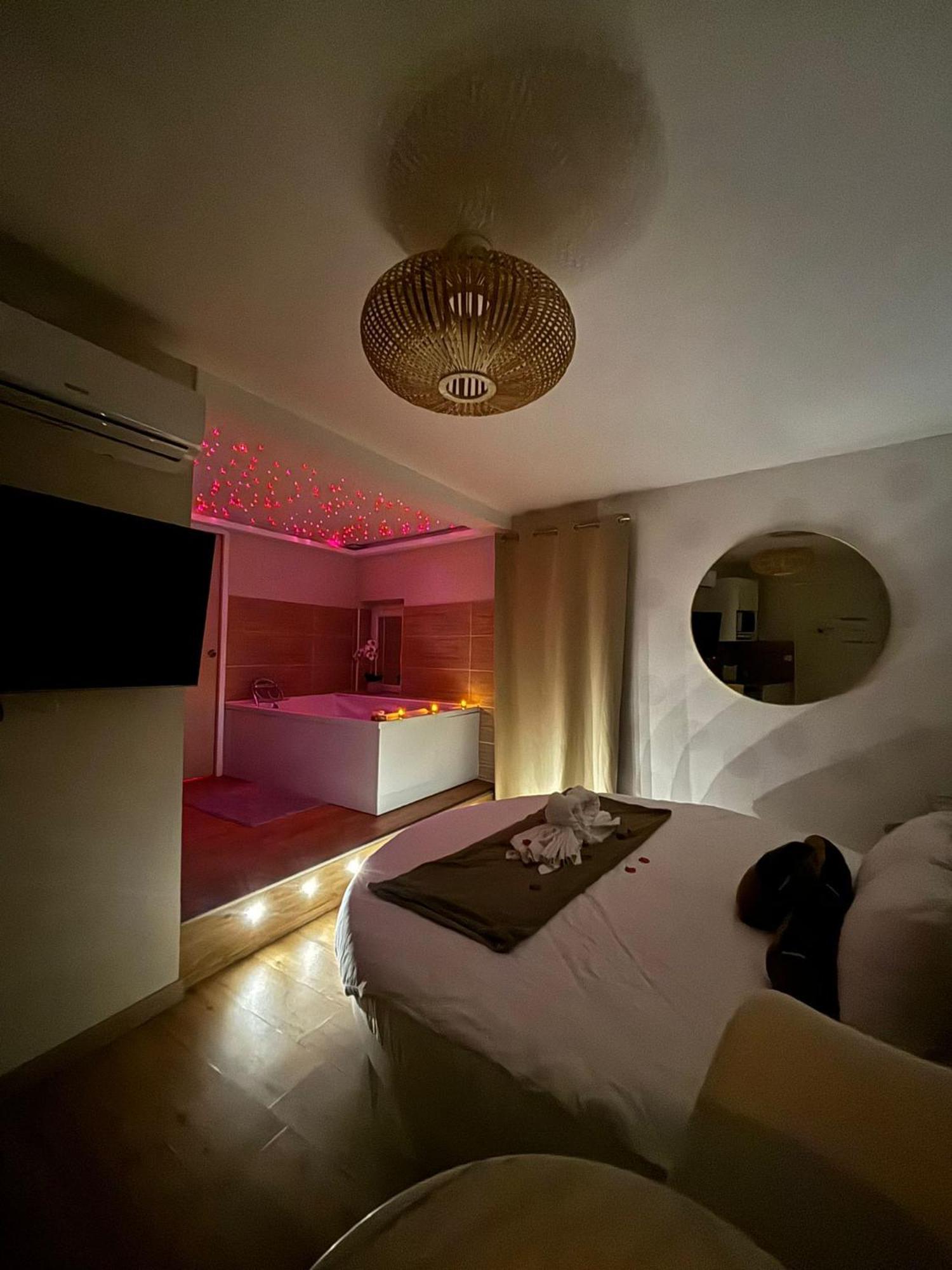 Baignoire Double Centre Port Apartment *